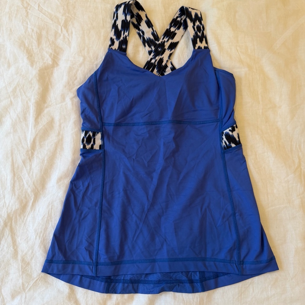 Lululemon Athletic Tank with Black & White Patterned Straps Size 6